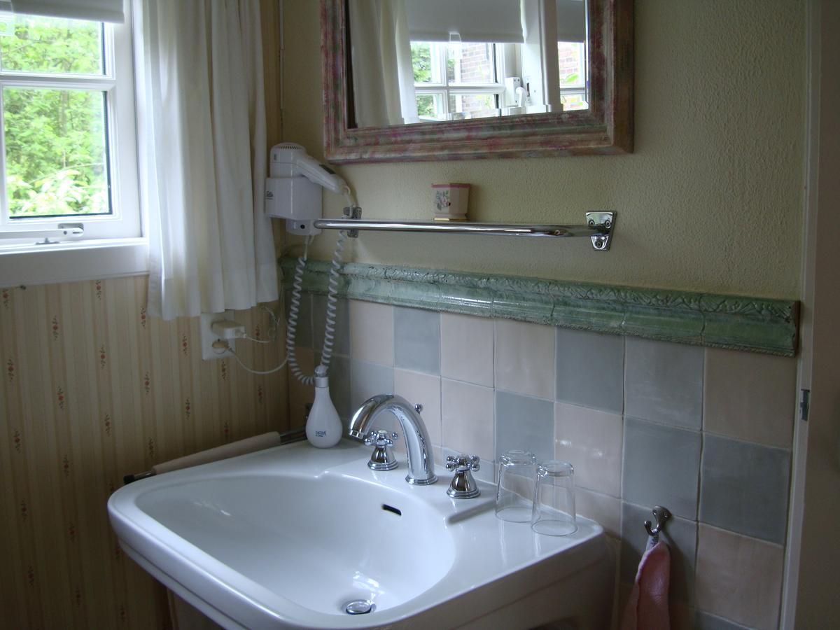 B&B Hotel California Wichmond Екстер'єр фото